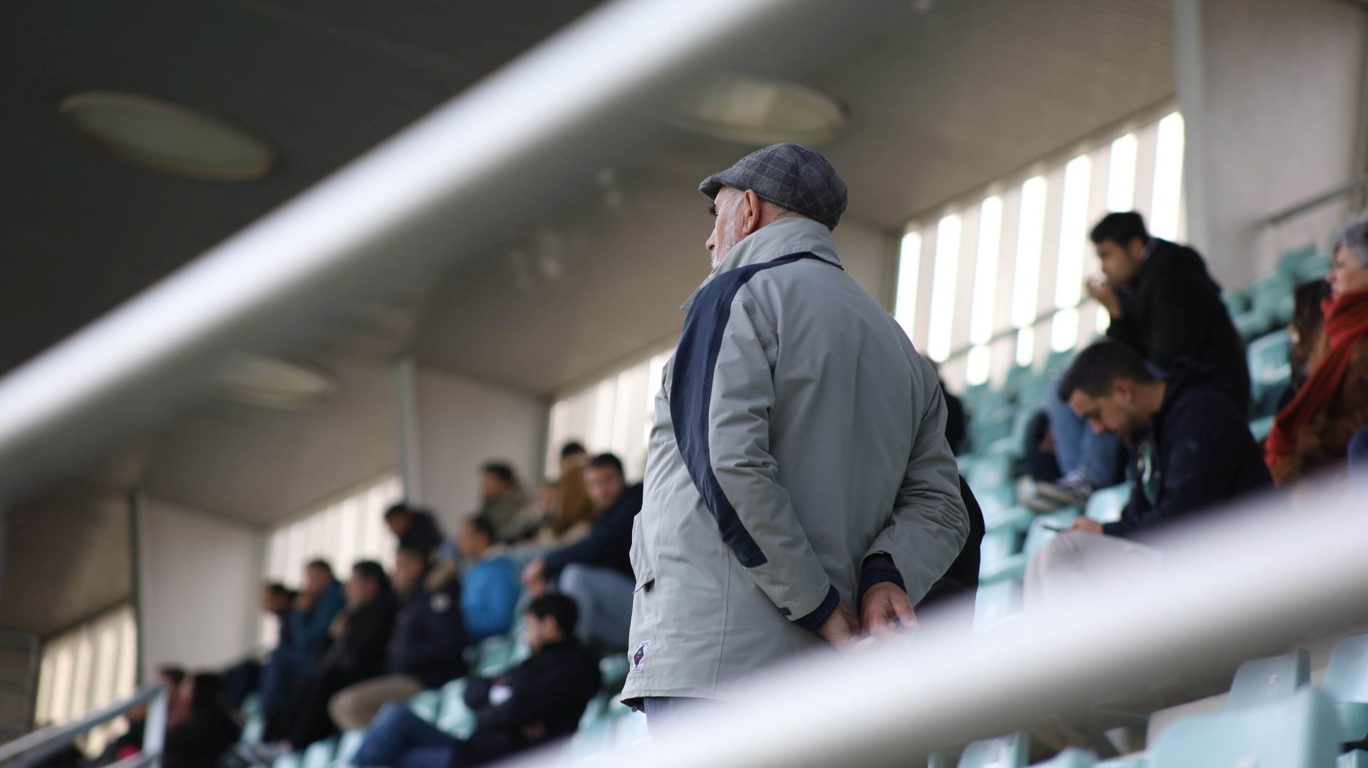 Eusebio Sacristán vuelve a los banquillos con derrota en su debut con Castilla y León