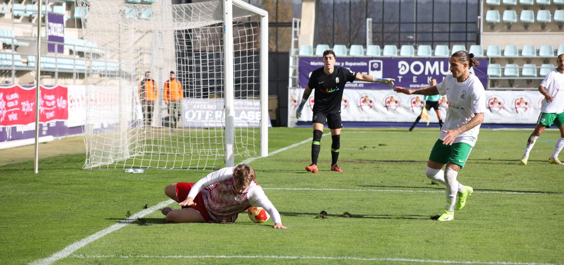 Eusebio Sacristán vuelve a los banquillos con derrota en su debut con Castilla y León