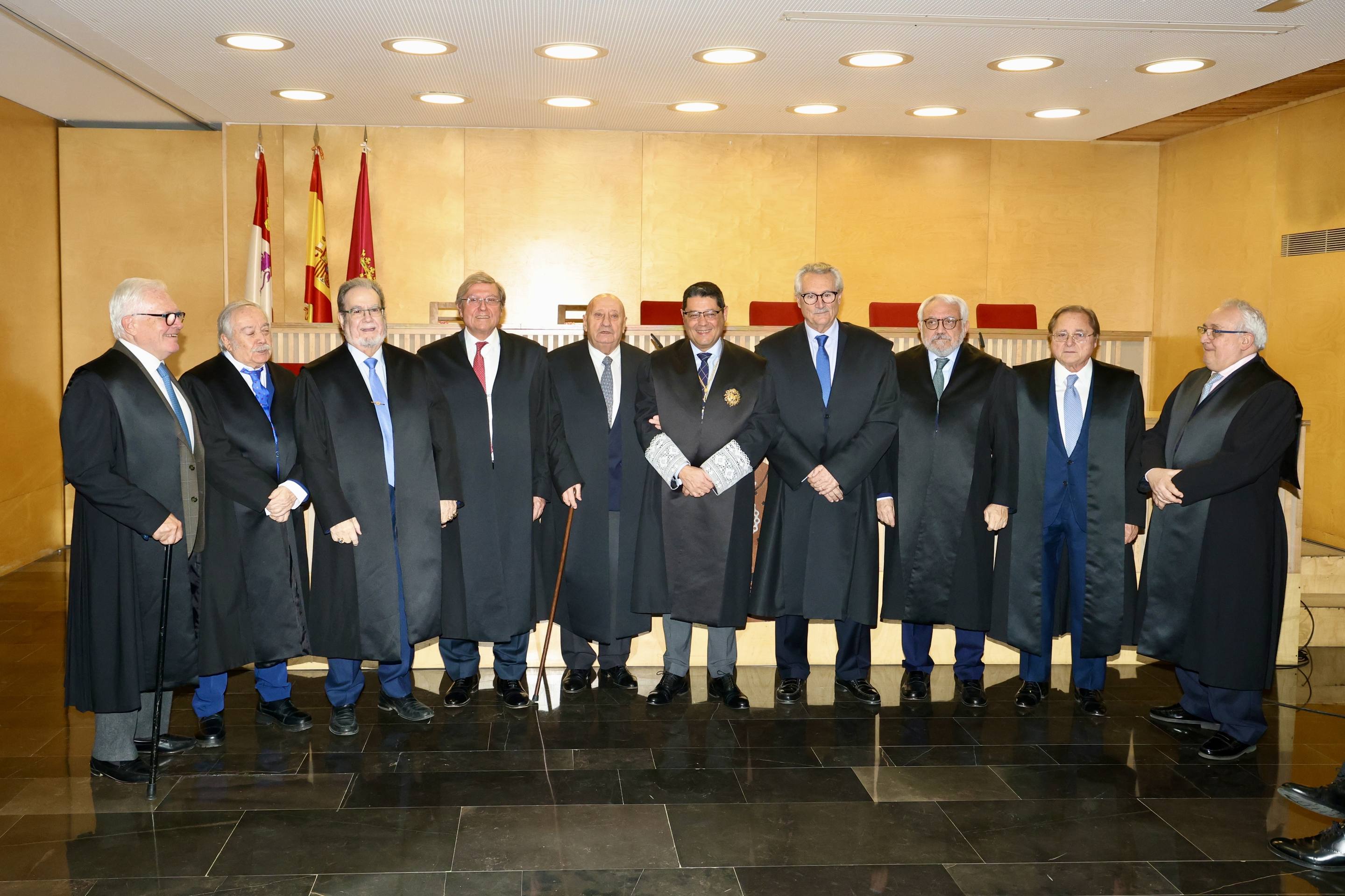 La entrega de insignias del Colegio de la Abogacía de Valladolid, en imágenes