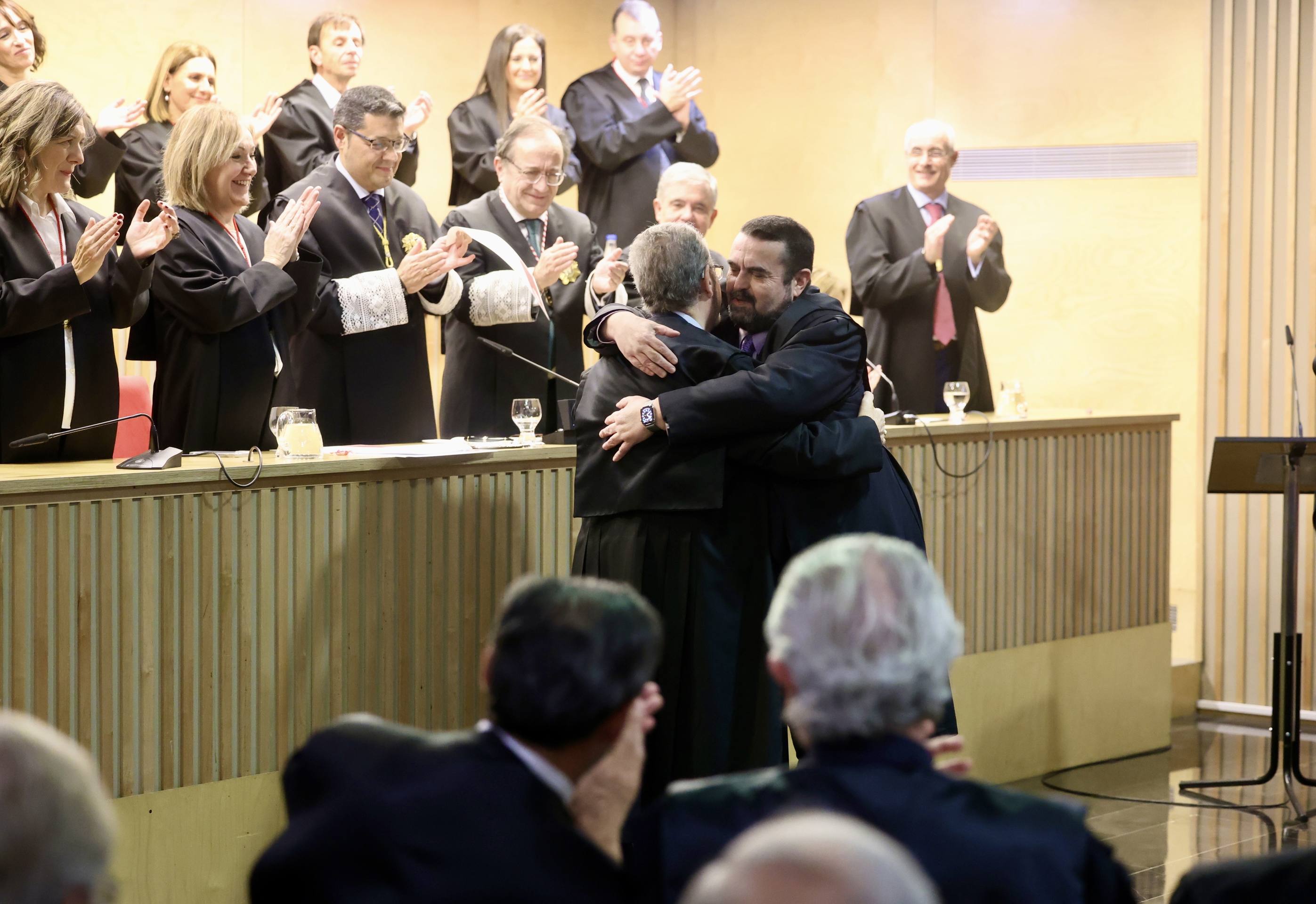 La entrega de insignias del Colegio de la Abogacía de Valladolid, en imágenes