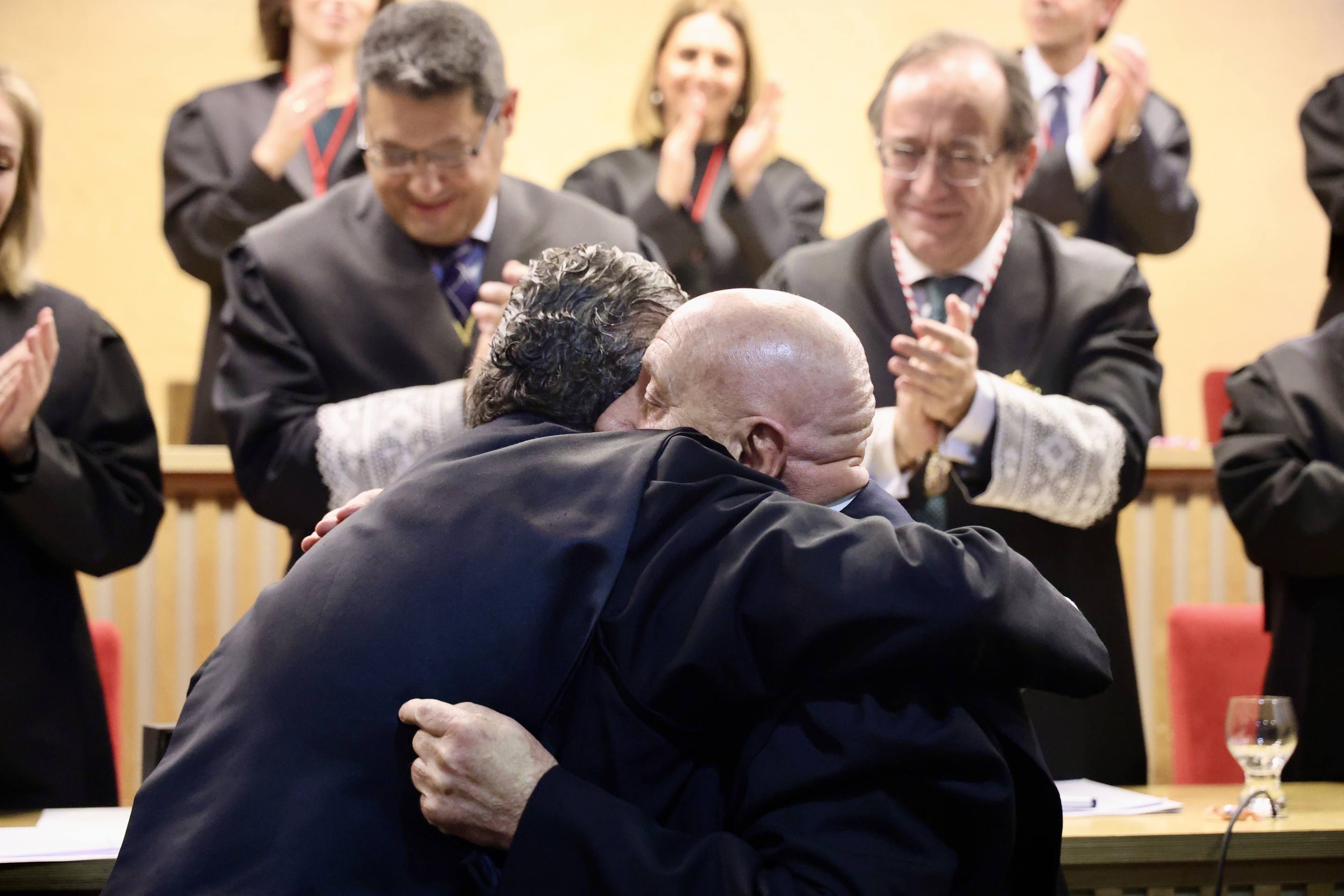 La entrega de insignias del Colegio de la Abogacía de Valladolid, en imágenes