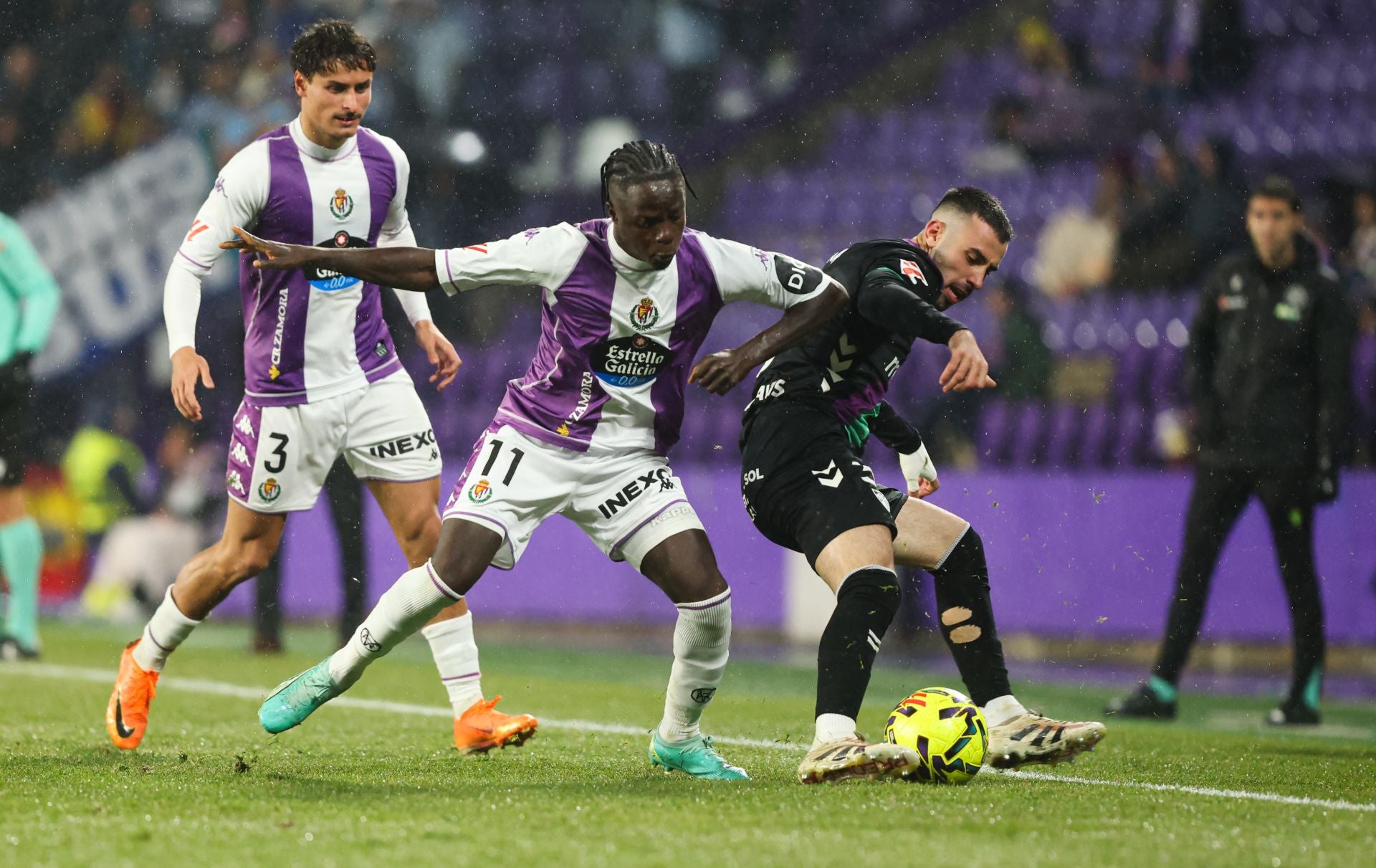 El partido del Real Valladolid contra el Málaga, en imágenes