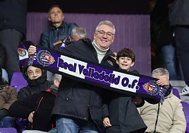 Búscate en la grada del estadio José Zorrilla (1/4)