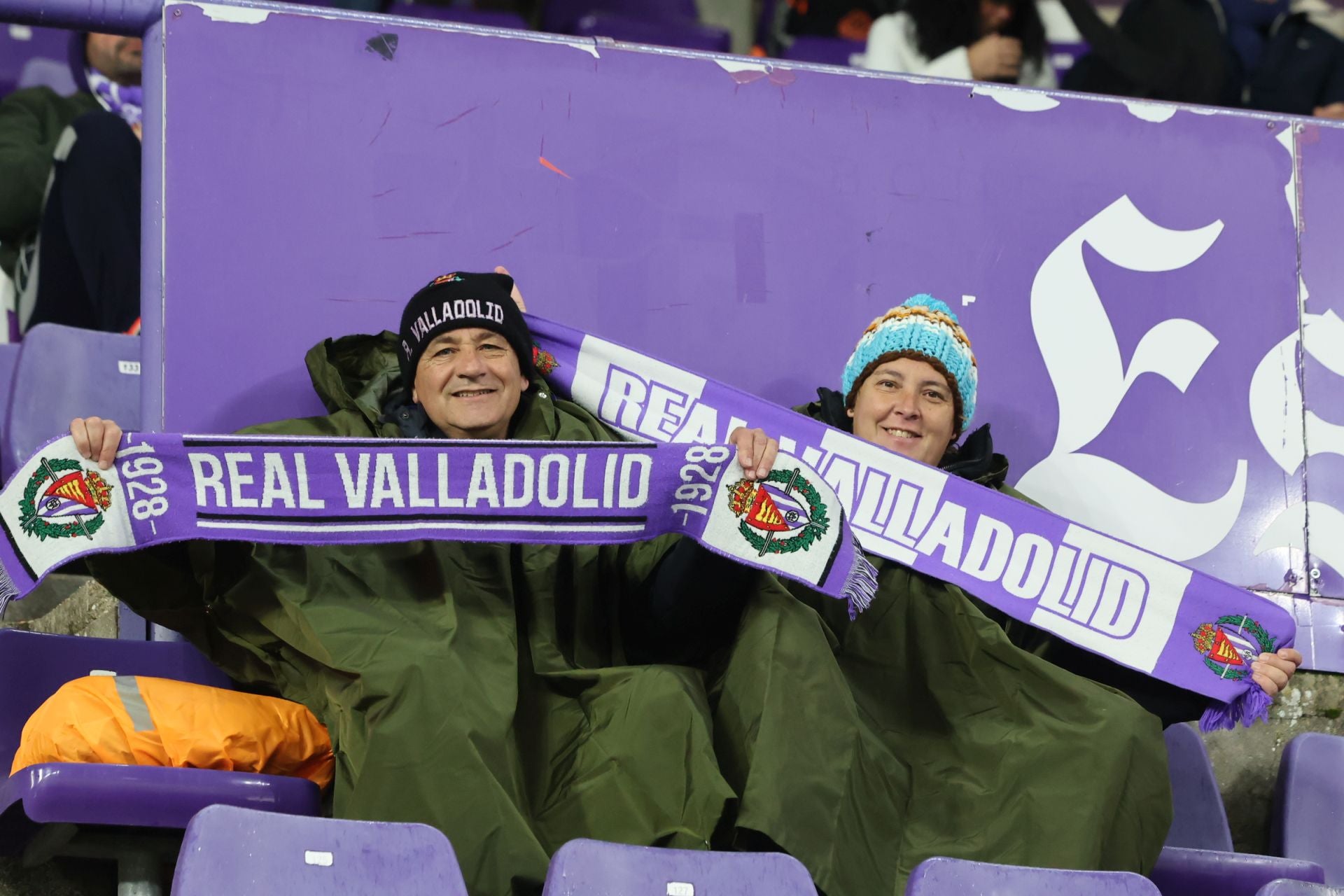 Búscate en la grada del estadio José Zorrilla (3/4)