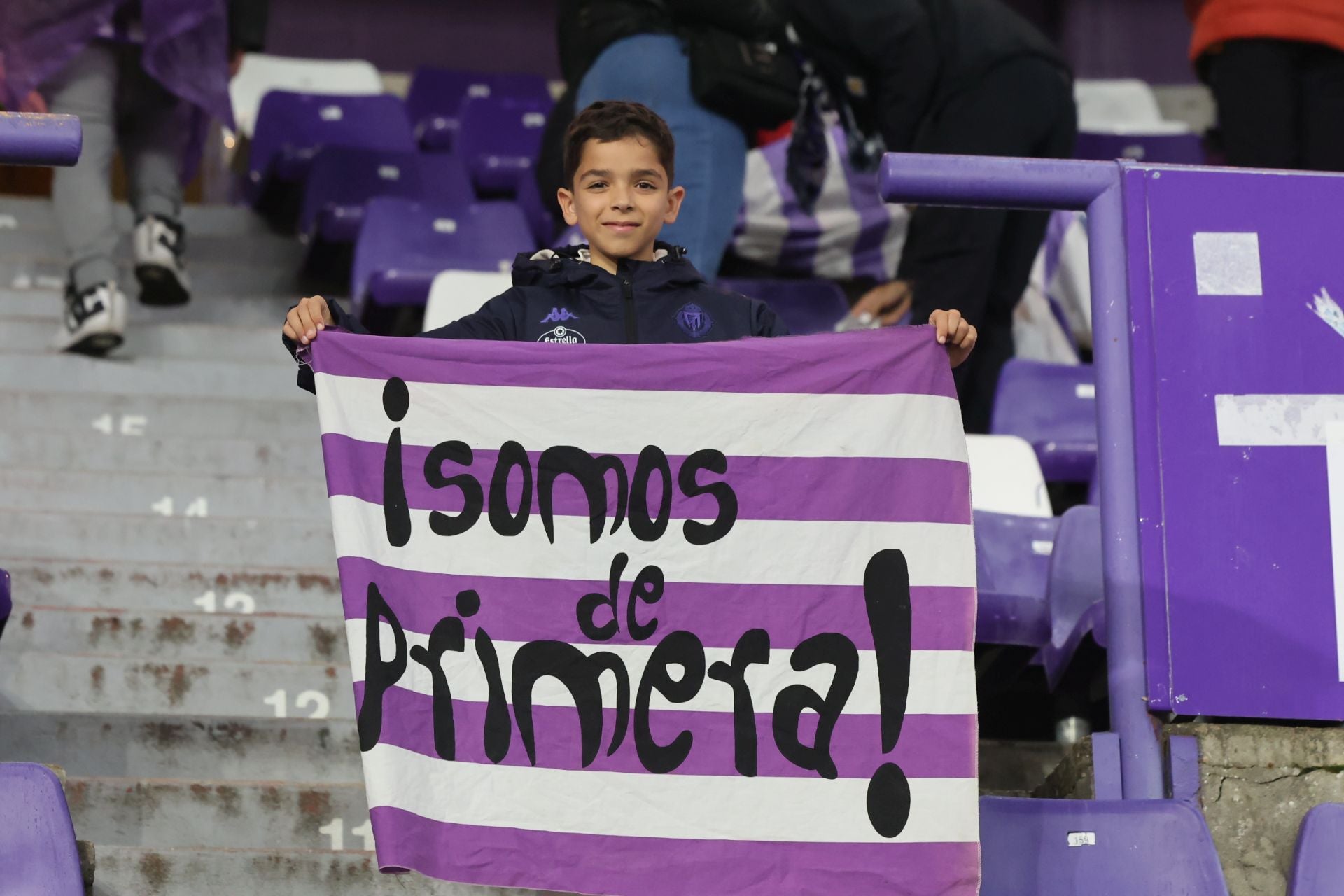 Búscate en la grada del estadio José Zorrilla (4/4)