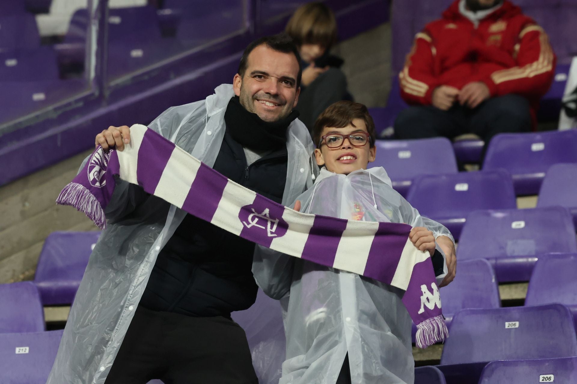 Búscate en la grada del estadio José Zorrilla (4/4)