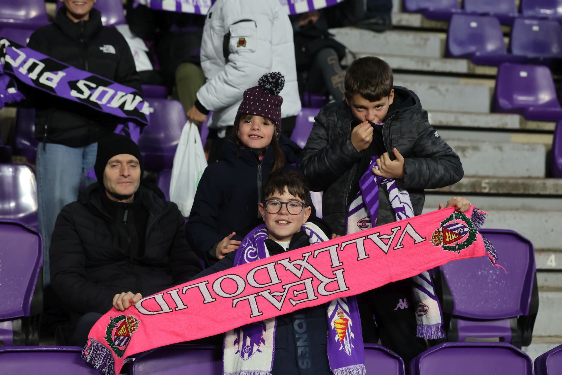 Búscate en la grada del estadio José Zorrilla (4/4)