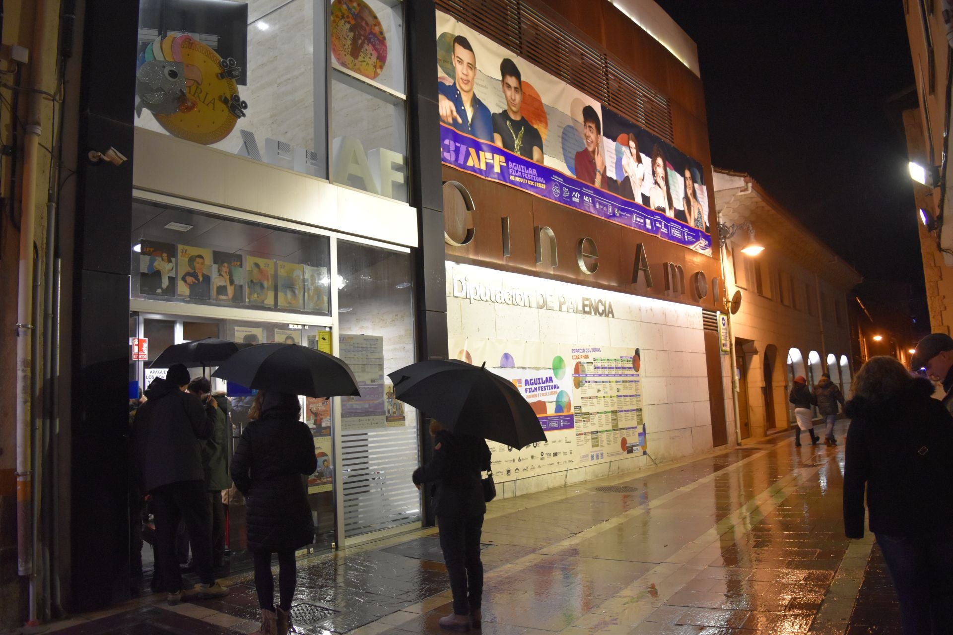 Aguilar se rinde a Luis Zahera