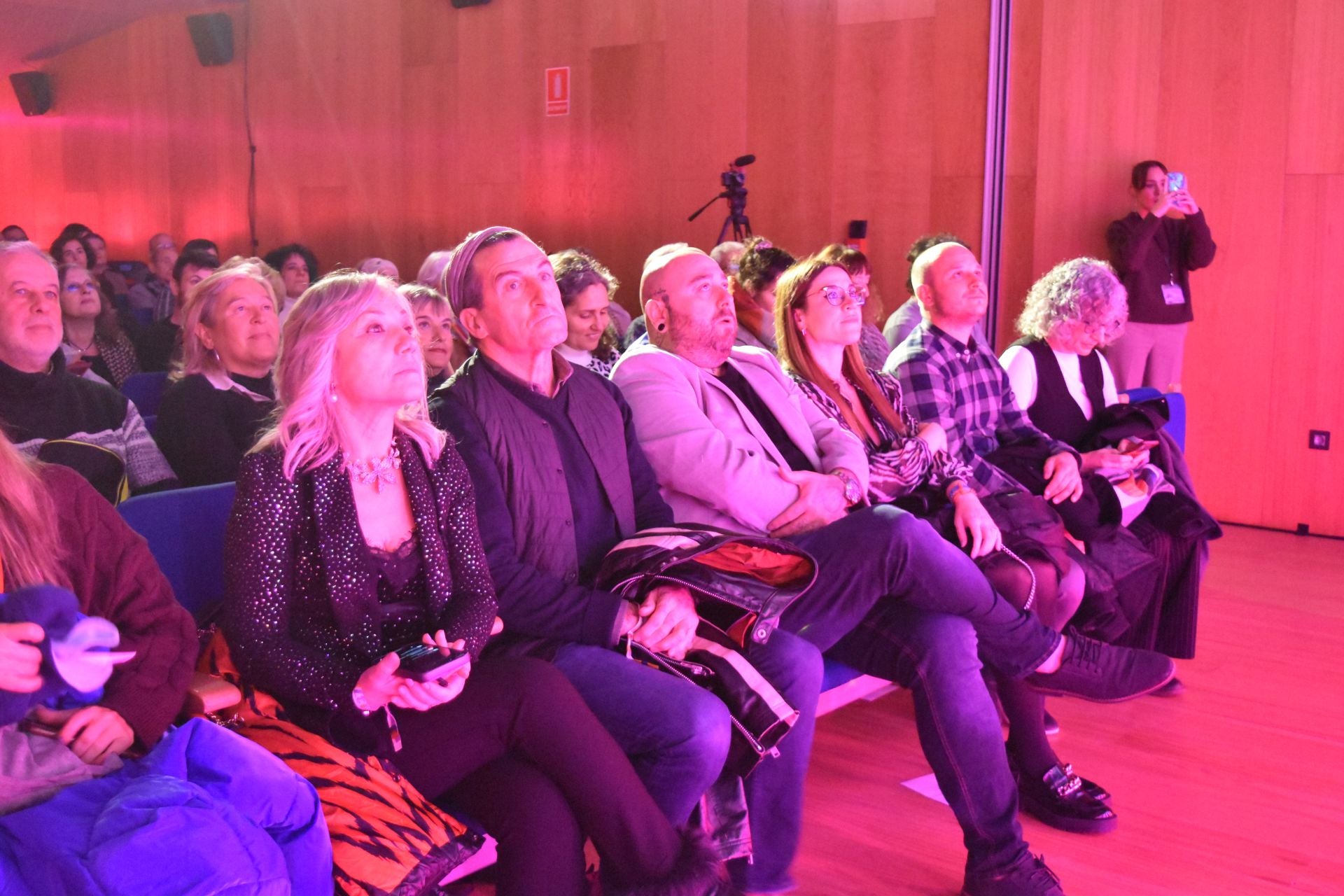 Aguilar se rinde a Luis Zahera