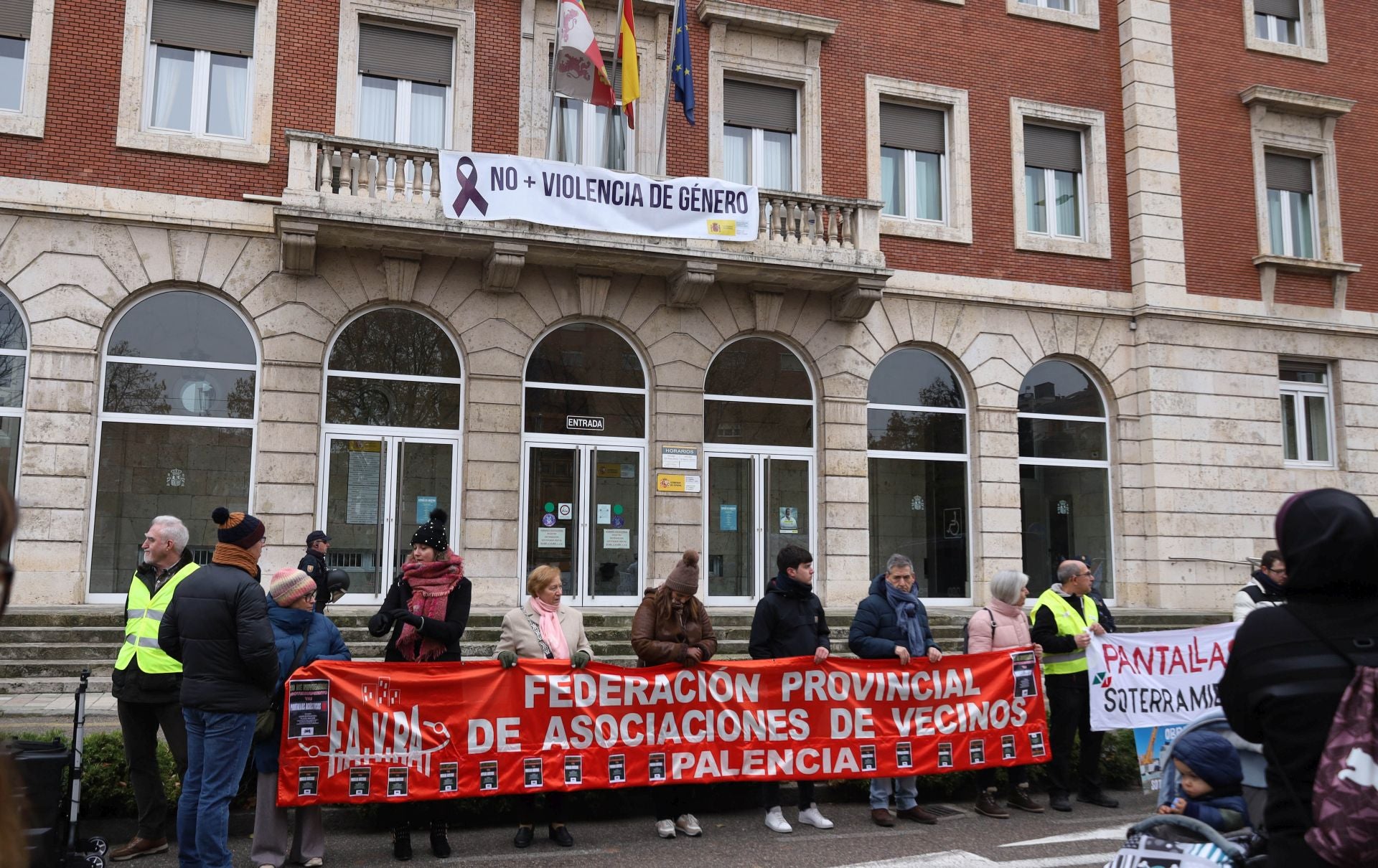 Así ha transcurrido la manifestación en Palencia por el soterramiento
