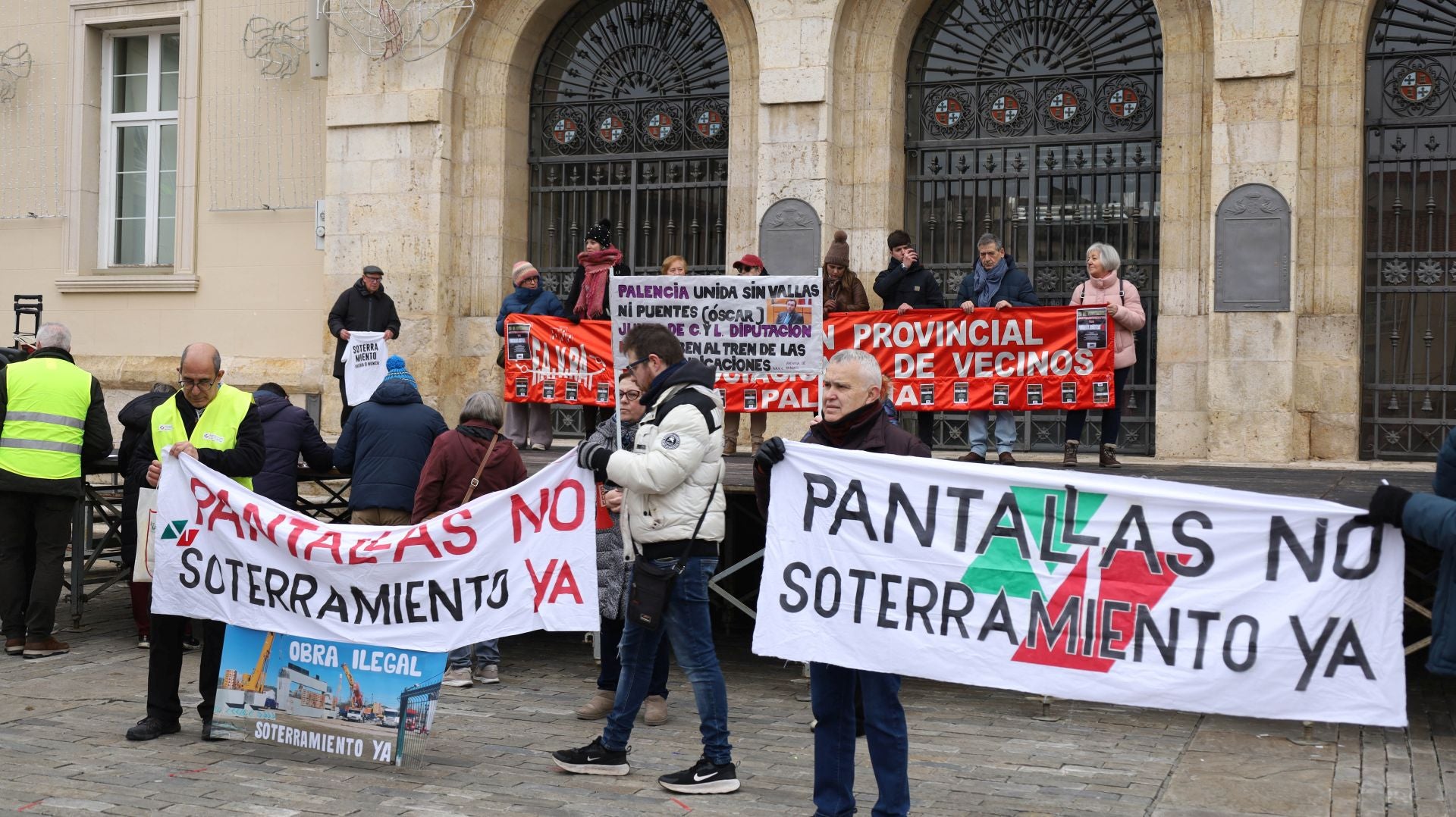 Así ha transcurrido la manifestación en Palencia por el soterramiento