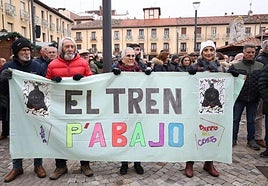 La histórica pancarta de los vecinos del Cristo volvió a participar en la manifestación.