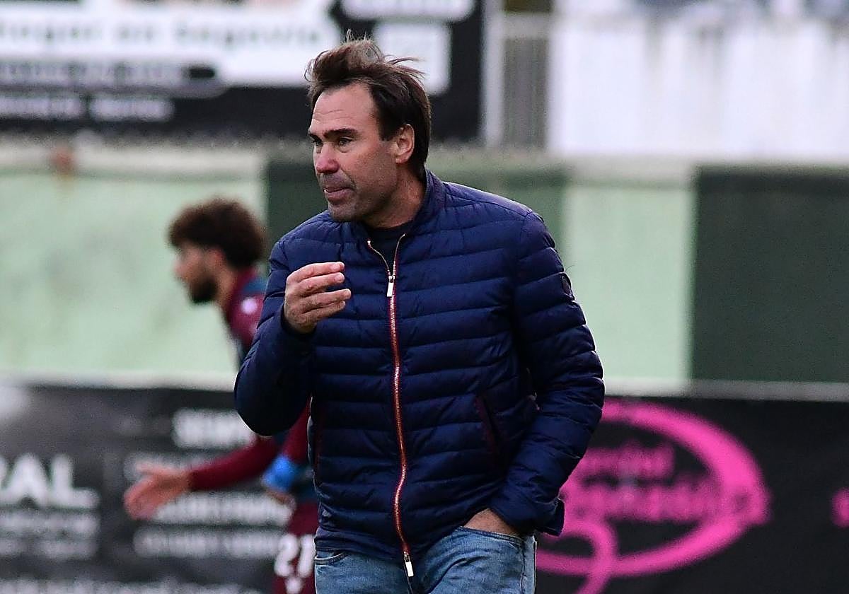 Iñaki Bea, durante el partido ante el Atlético Astorga.