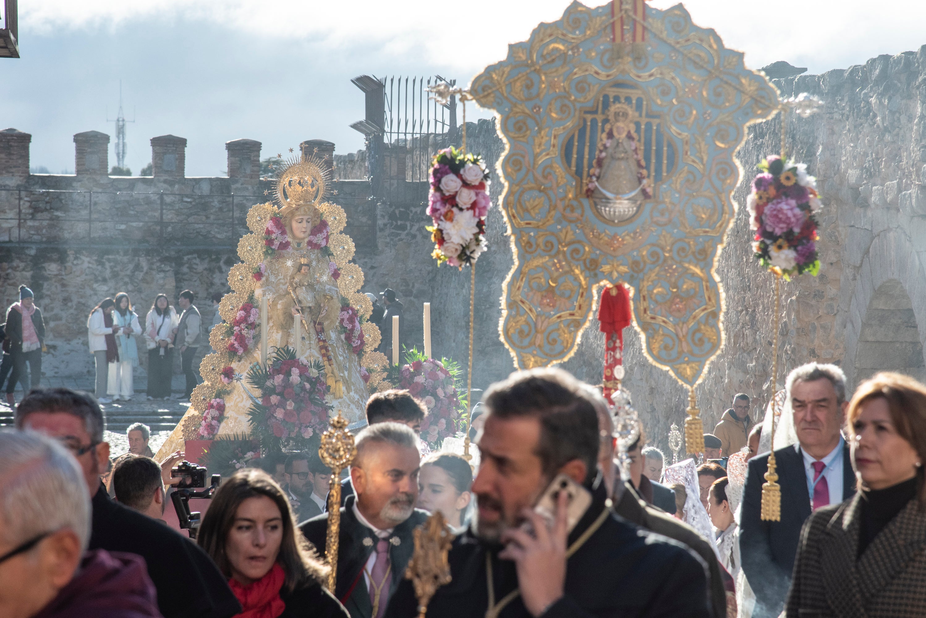 La procesión extraordinaria del Rocío, en imágenes