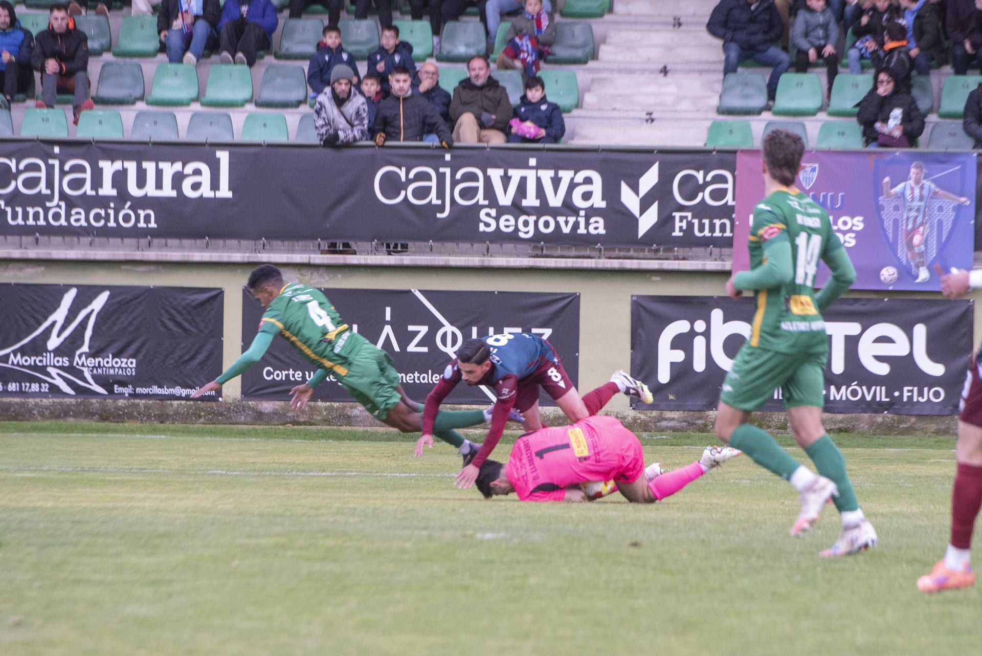 Fotos del empate entre la Segoviana y el Atlético Astorga