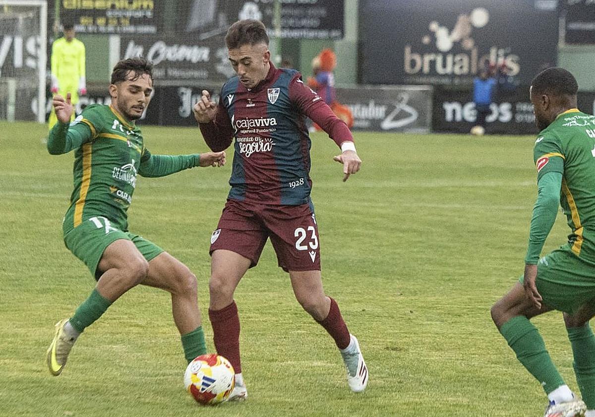 Fotos del empate entre la Segoviana y el Atlético Astorga