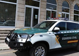 Roban la cabeza tractora de un camión y una caja de carga en una empresa de Dueñas