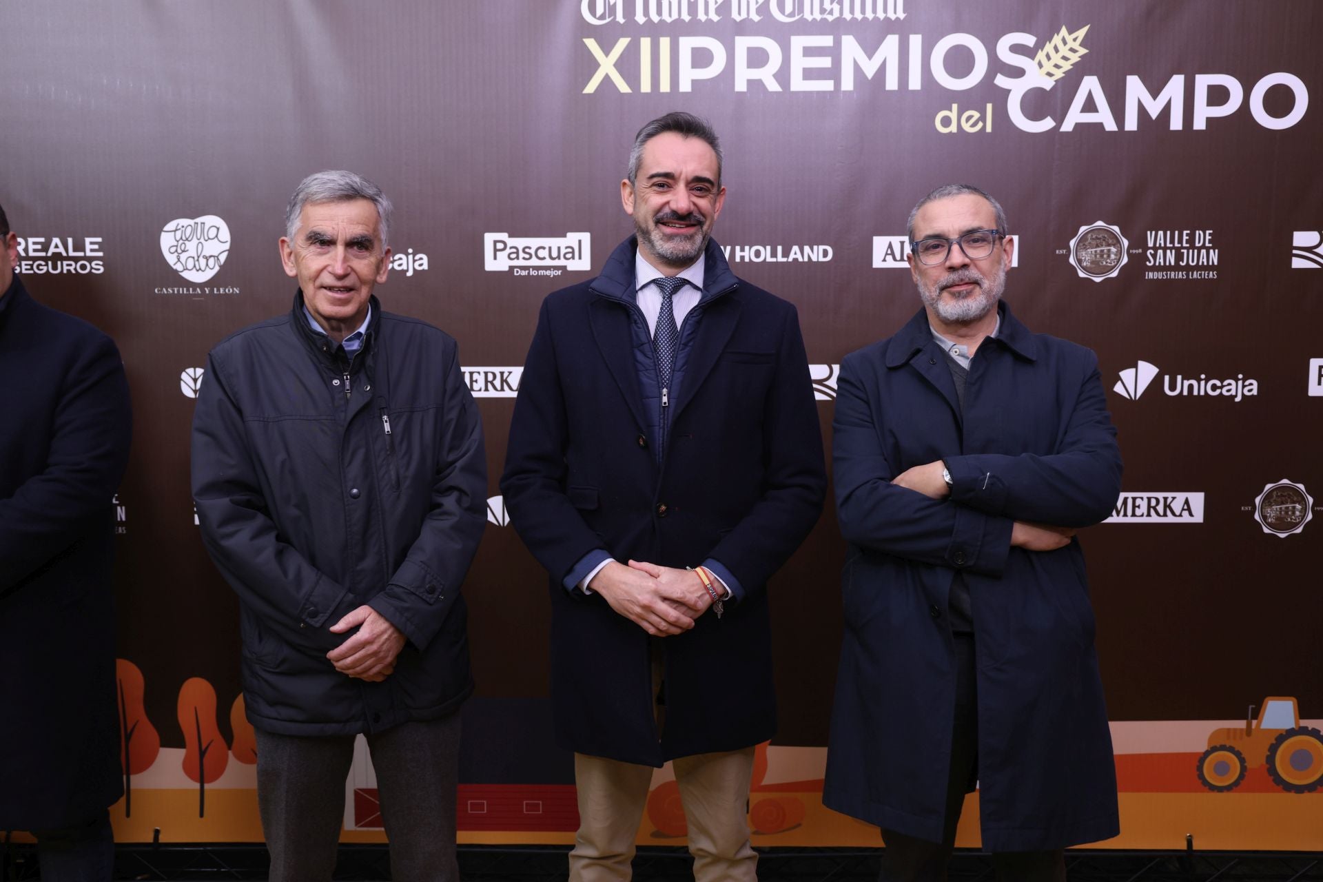 Patricio Llorente, de Collosa, David Hierro, portavoz de Vox en las Cortes, y Julián Picapiedra, de Michelin.