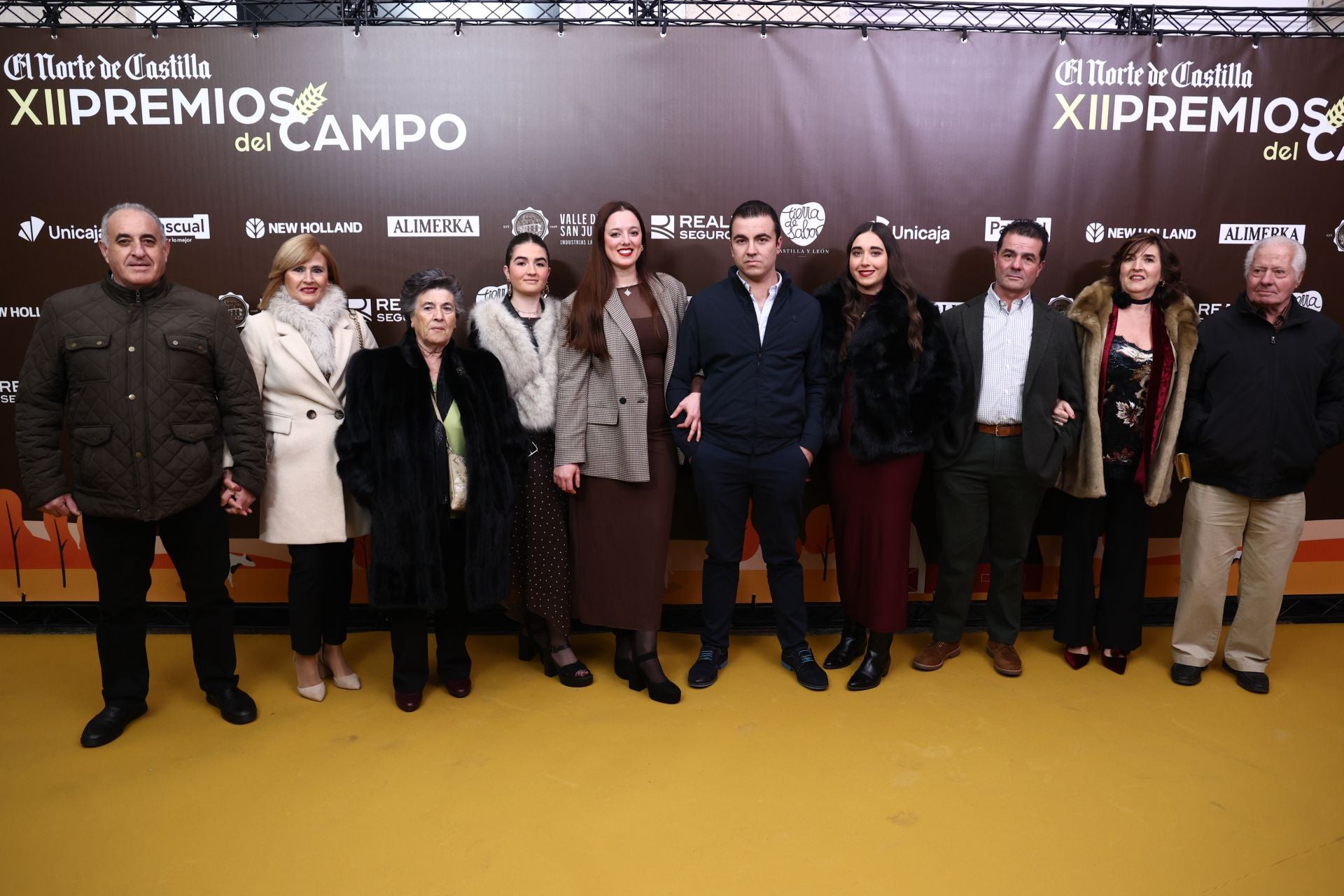 Fernando García Rojo, Premio Juventud, acudió al recoger el galardona en compañia de familia y amigos.