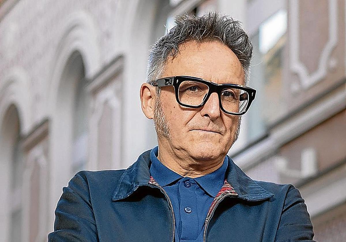 José Luis Cienfuegos.