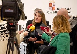 La consejera de Educación, Rocío Lucas, este miércoles durante una jornada.