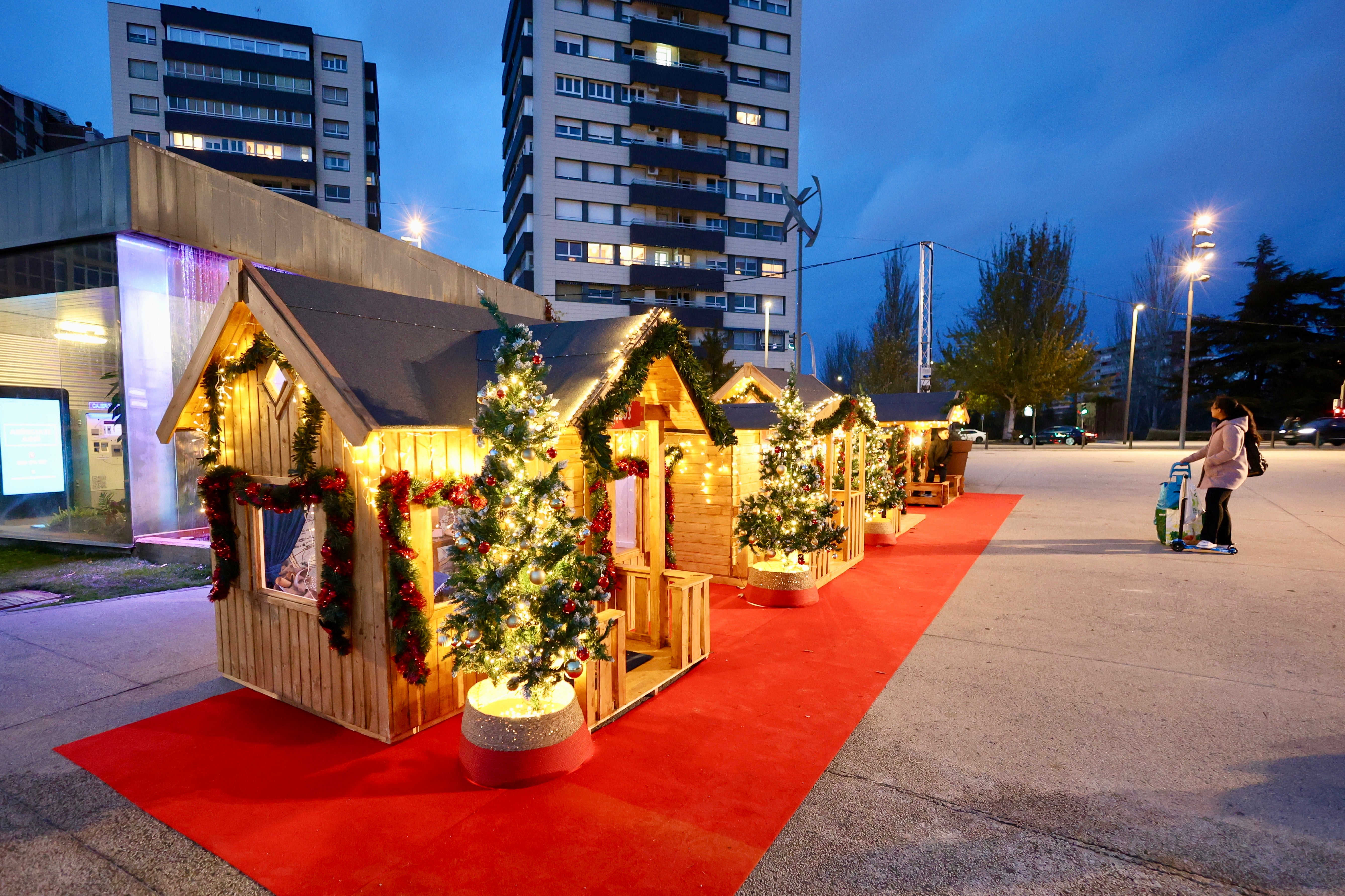 En imágenes el Mercadillo Navideño Solidario de la Cúpula del Milenio