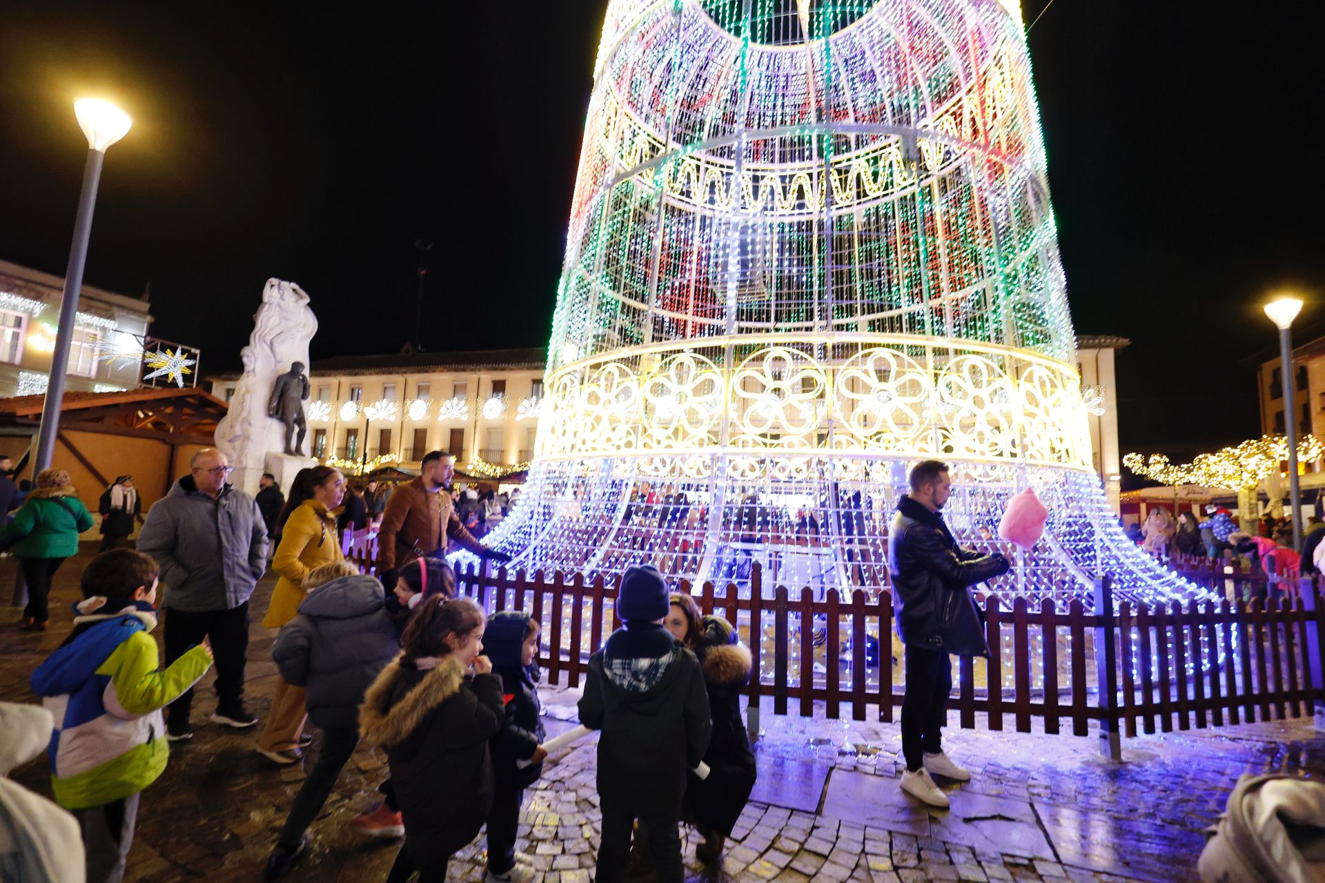 Palencia ilumina sus calles y sus plazas por Navidad