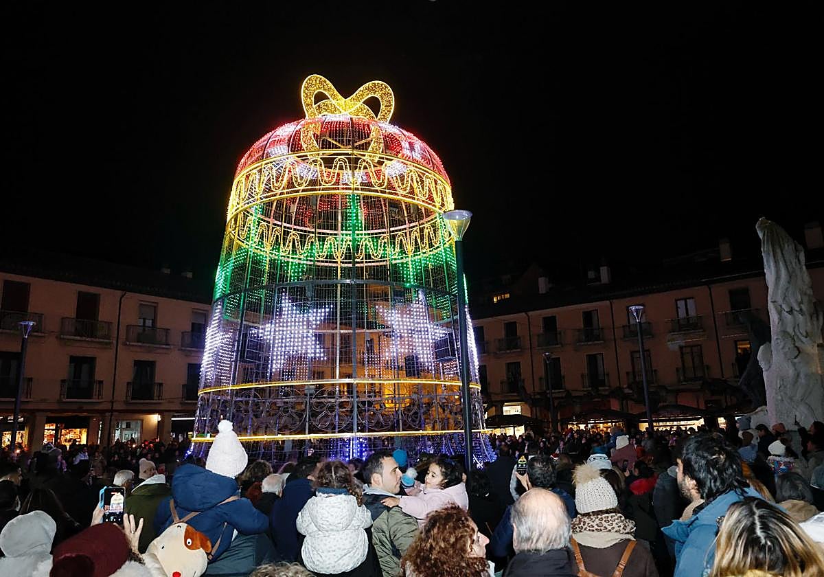 Palencia ilumina sus calles y sus plazas por Navidad