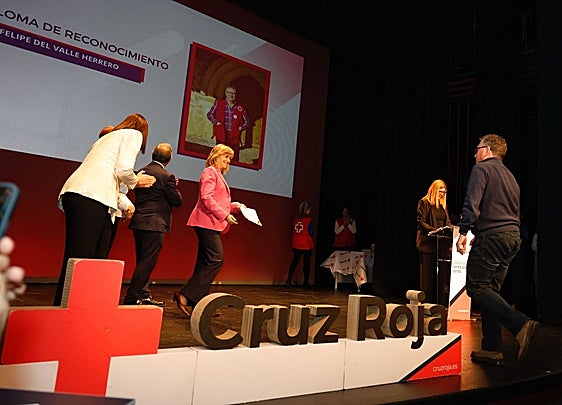 Así ha sido el homenaje de Cruz Roja Palencia a sus voluntarios, socios y empresas