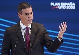 El presidente del Gobierno, Pedro Sánchez, interviene durante la clausura del acto de presentación del Plan España Auto 2030.