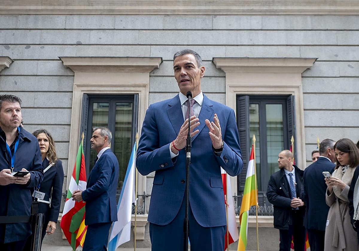 El presidente del Gobierno, Pedro Sánchez, ayer durante el acto institucional por el Día de la Constitución, en el Congreso de los Diputados.