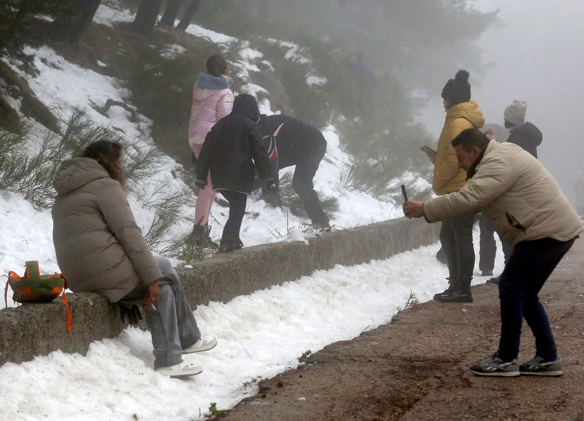 Fin de semana de nieve en Navacerrada sin cortes de tráfico