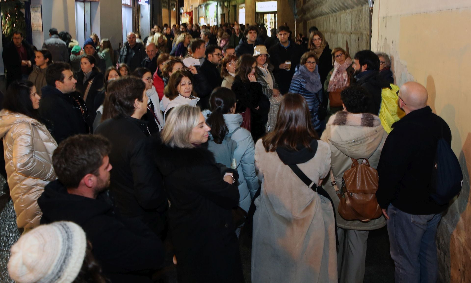 Fotos del aluvión de turistas por las calles de Segovia