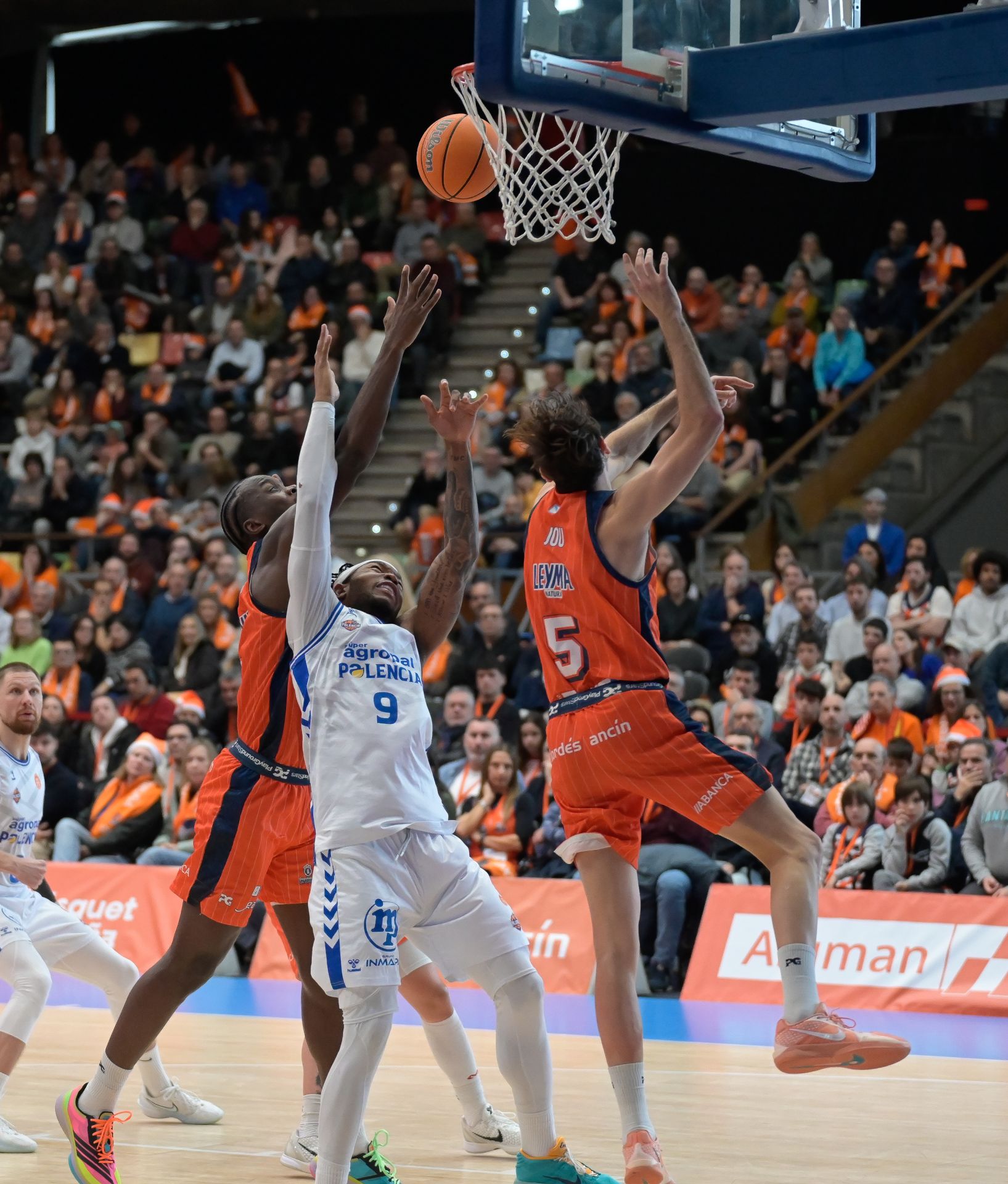 Así ha sido la derrota del Súper Agropal Palencia en la pista del Leyma Coruña