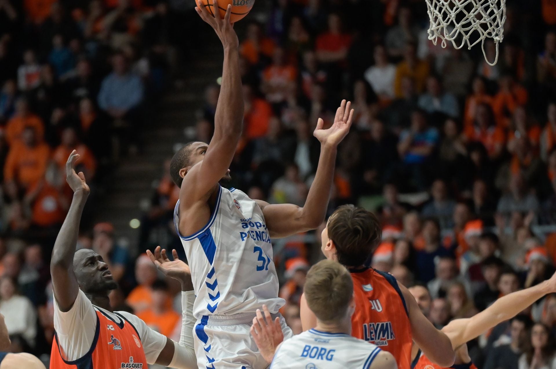 Así ha sido la derrota del Súper Agropal Palencia en la pista del Leyma Coruña
