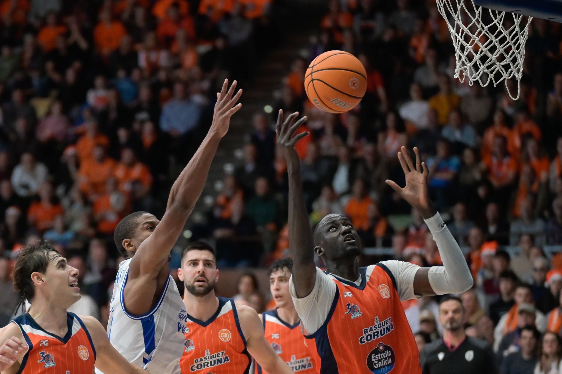 Así ha sido la derrota del Súper Agropal Palencia en la pista del Leyma Coruña
