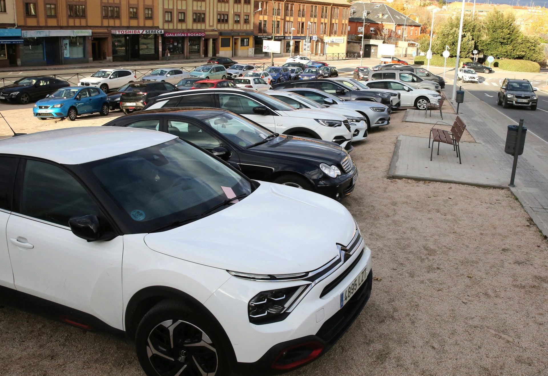 Fotos de los problemas en aparcamientos de Segovia