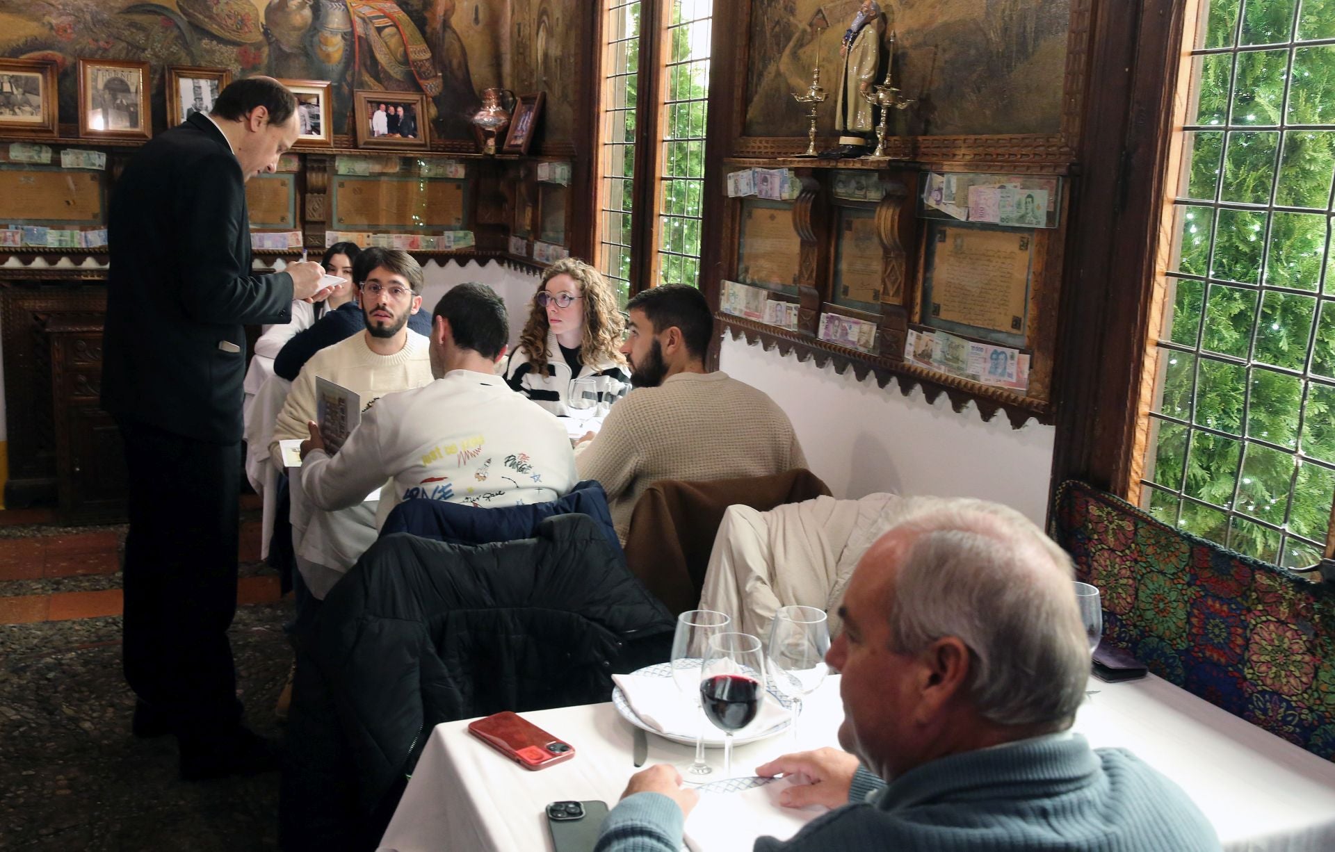 La avalancha de turistas durante el puente, en imágenes