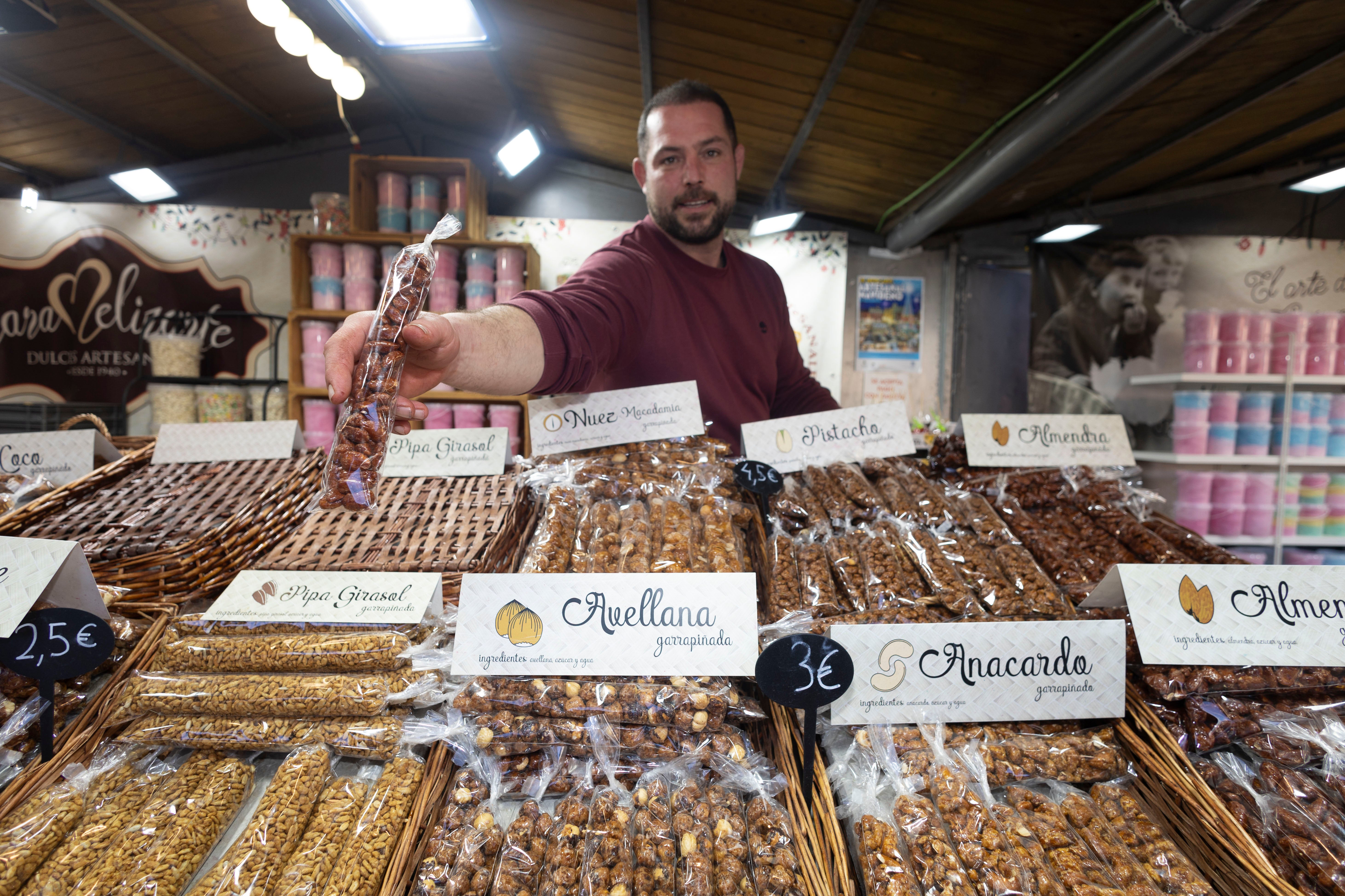 Las imágenes del mercado y el ambiente navideño en Valladolid