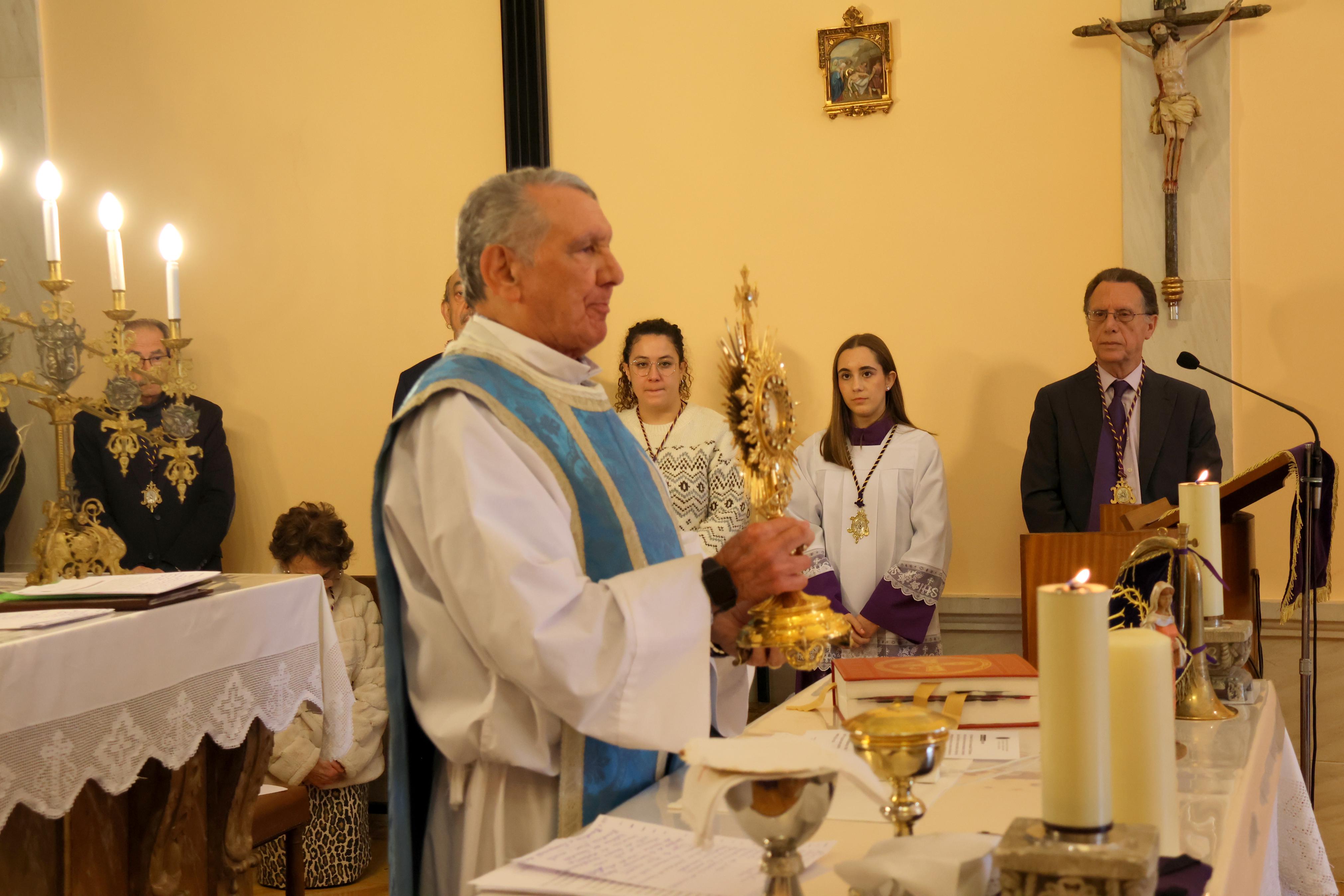 Los Nazarenos de Palencia celebran a su Patrona
