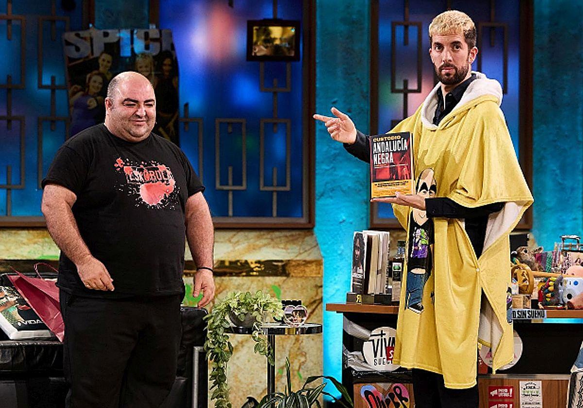 Custodio con David Broncano en 'La Revuelta'.