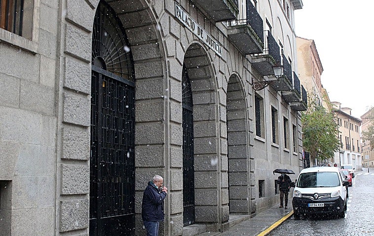 Condenada una administradora de fincas en Segovia por desviar 248.142 euros de una comunidad