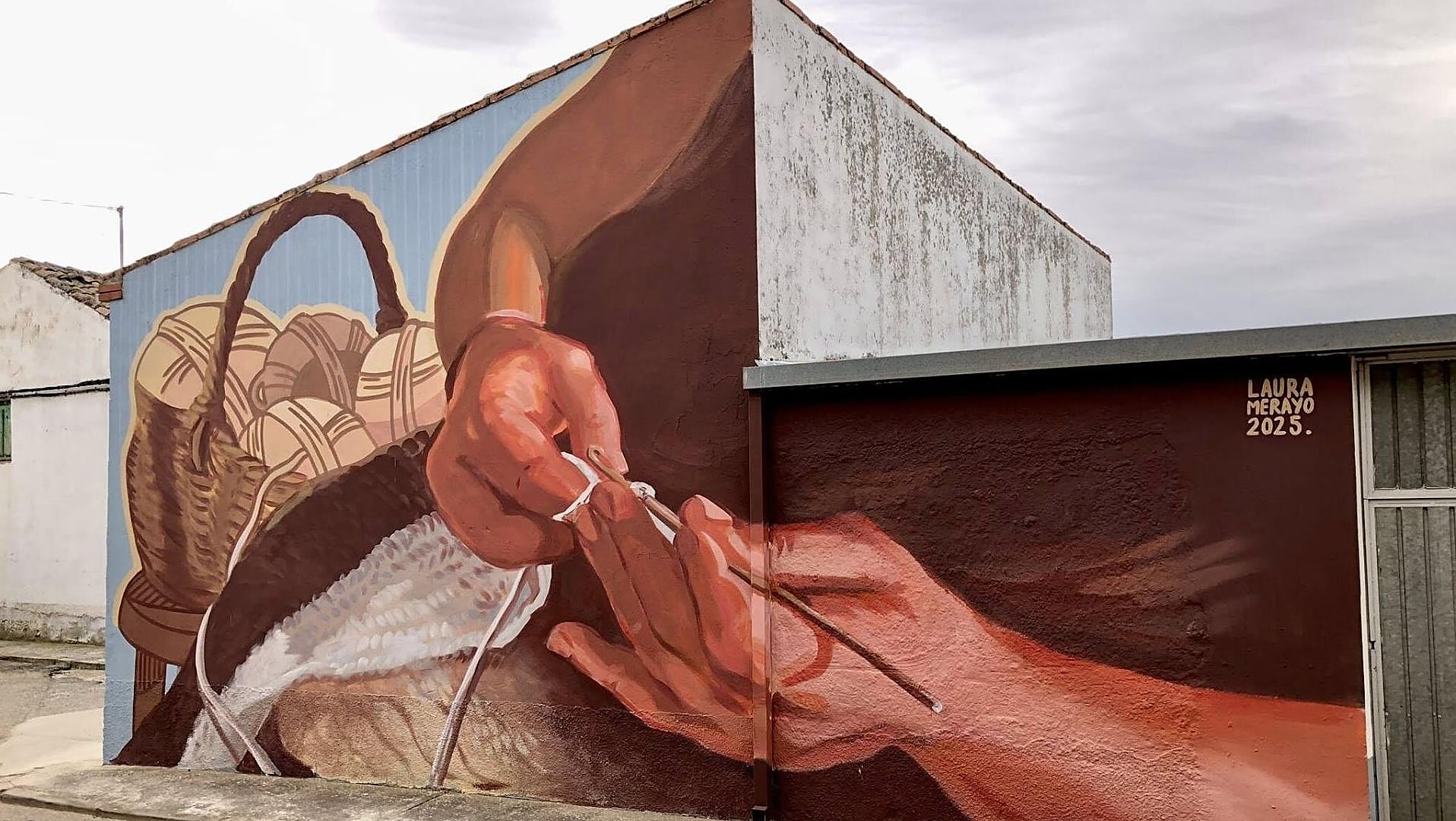 'La Tejedora', mural realizado en septiembre de 2025.