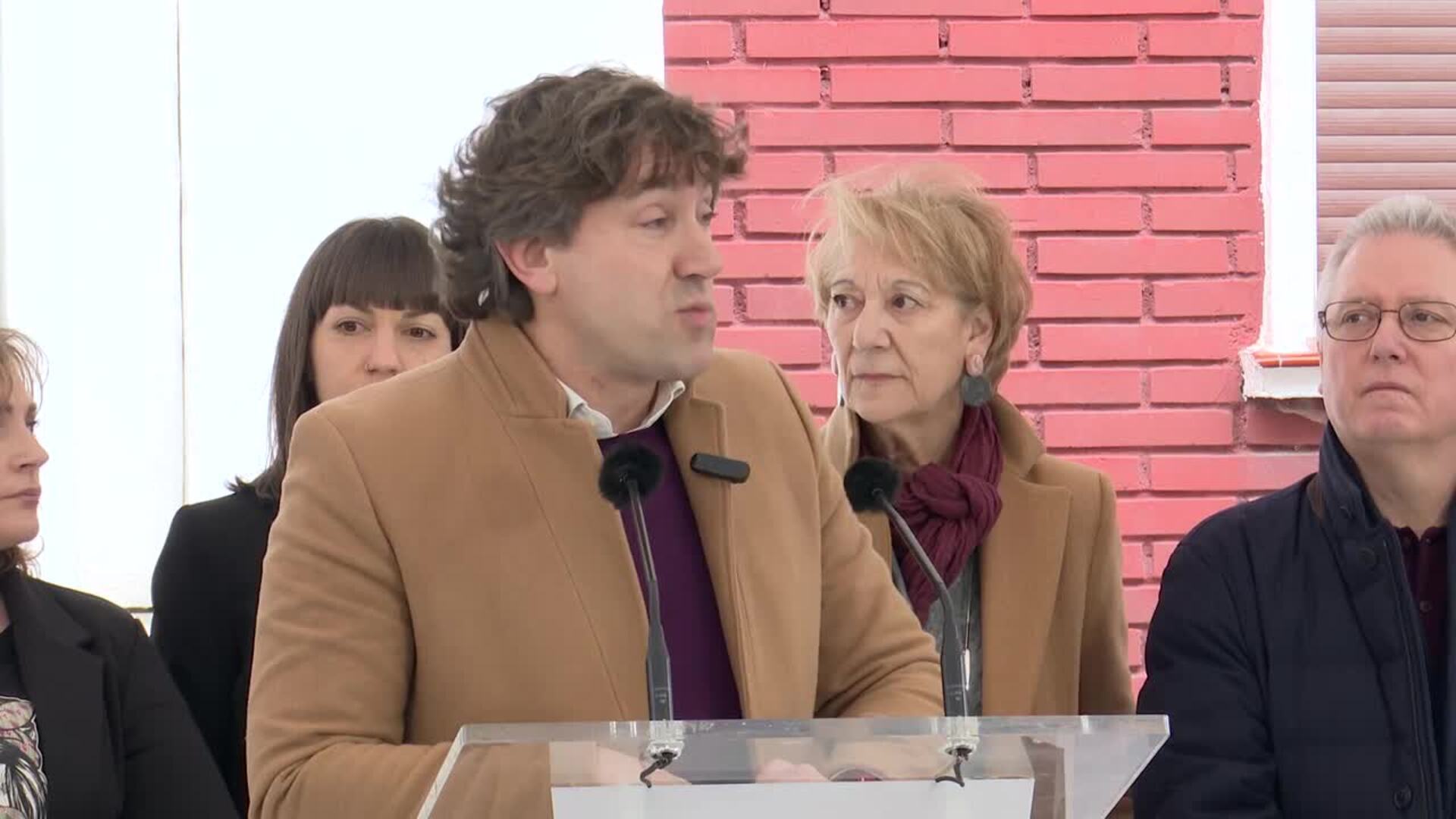 Andueza (PSE) pide a EH Bildu que la "dignidad" de las víctimas de ETA "no sea pisoteada"