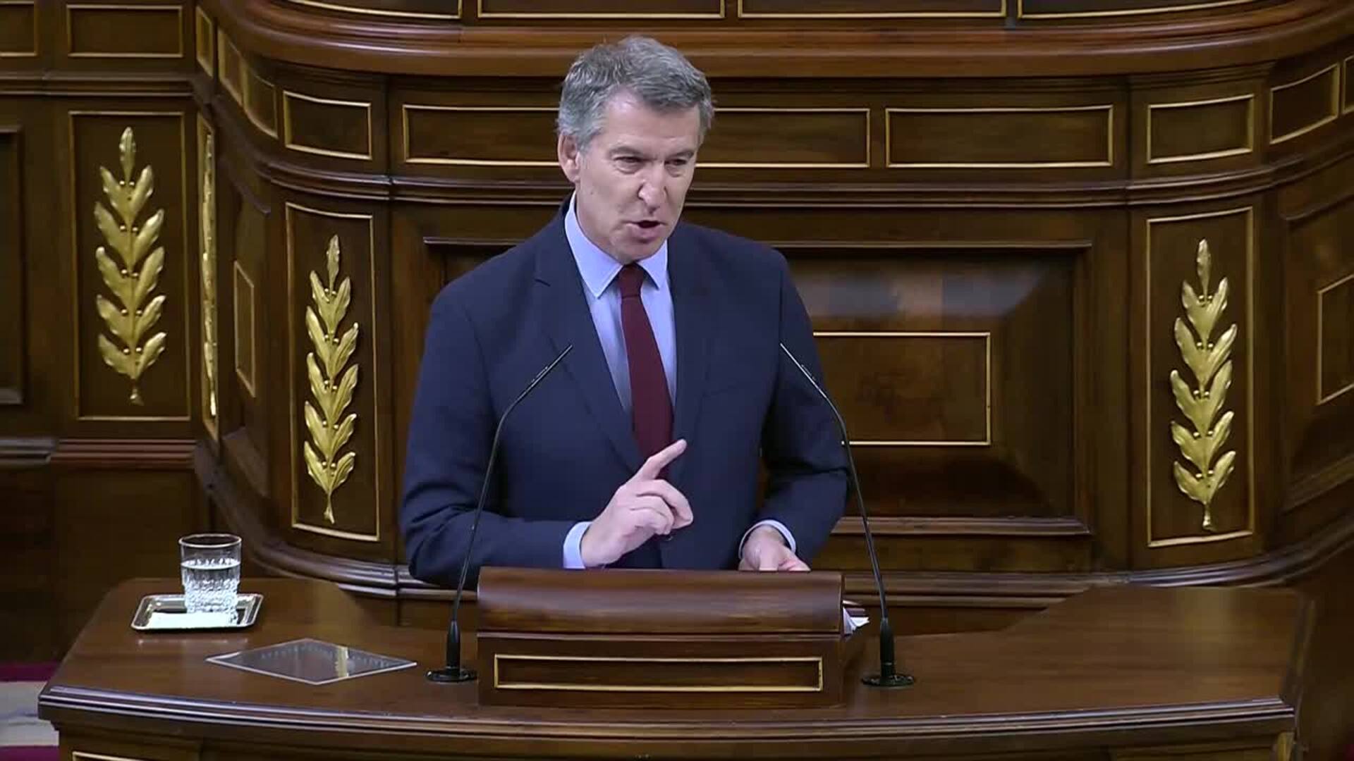 Feijóo reta a Sánchez a presentar ya los Presupuestos