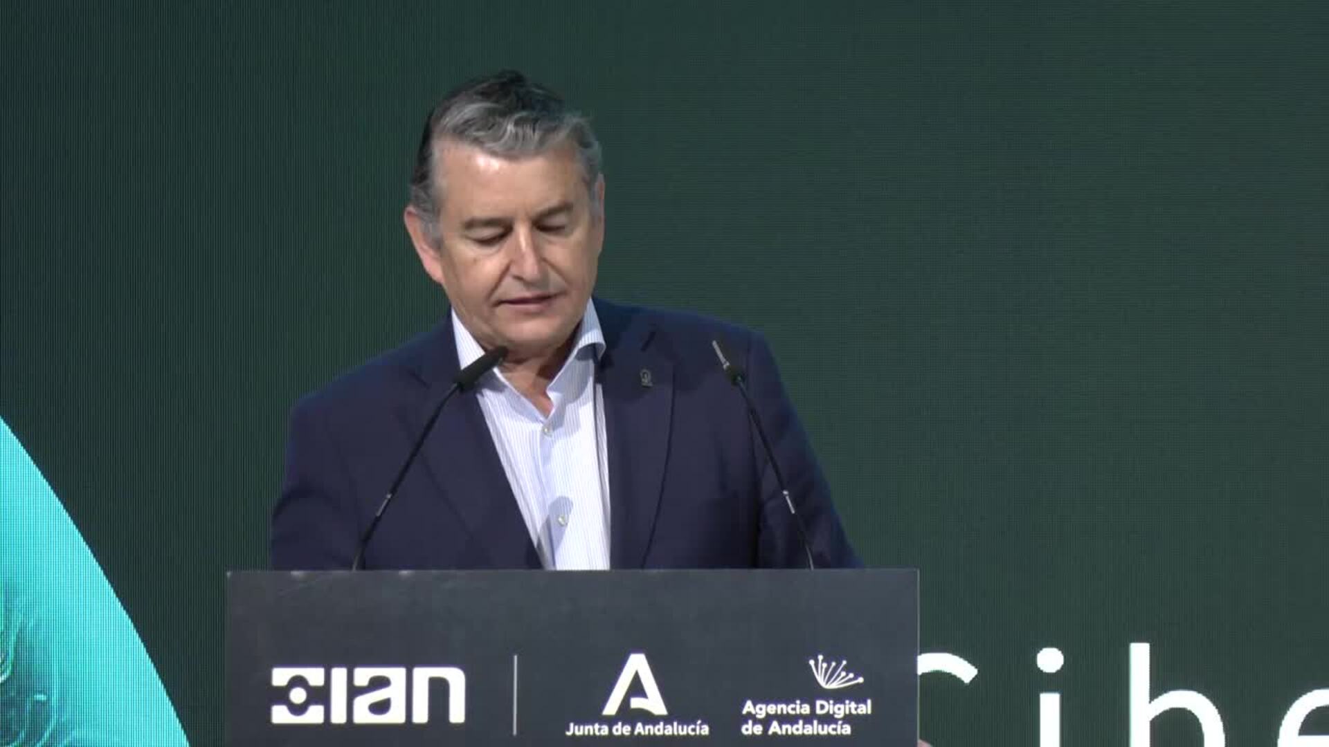Sanz anuncia creación de un laboratorio de seguridad digital en salud y smart cities