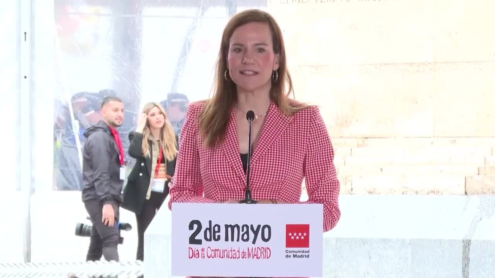 Vox no confía en las encuestas sino "en la calle"
