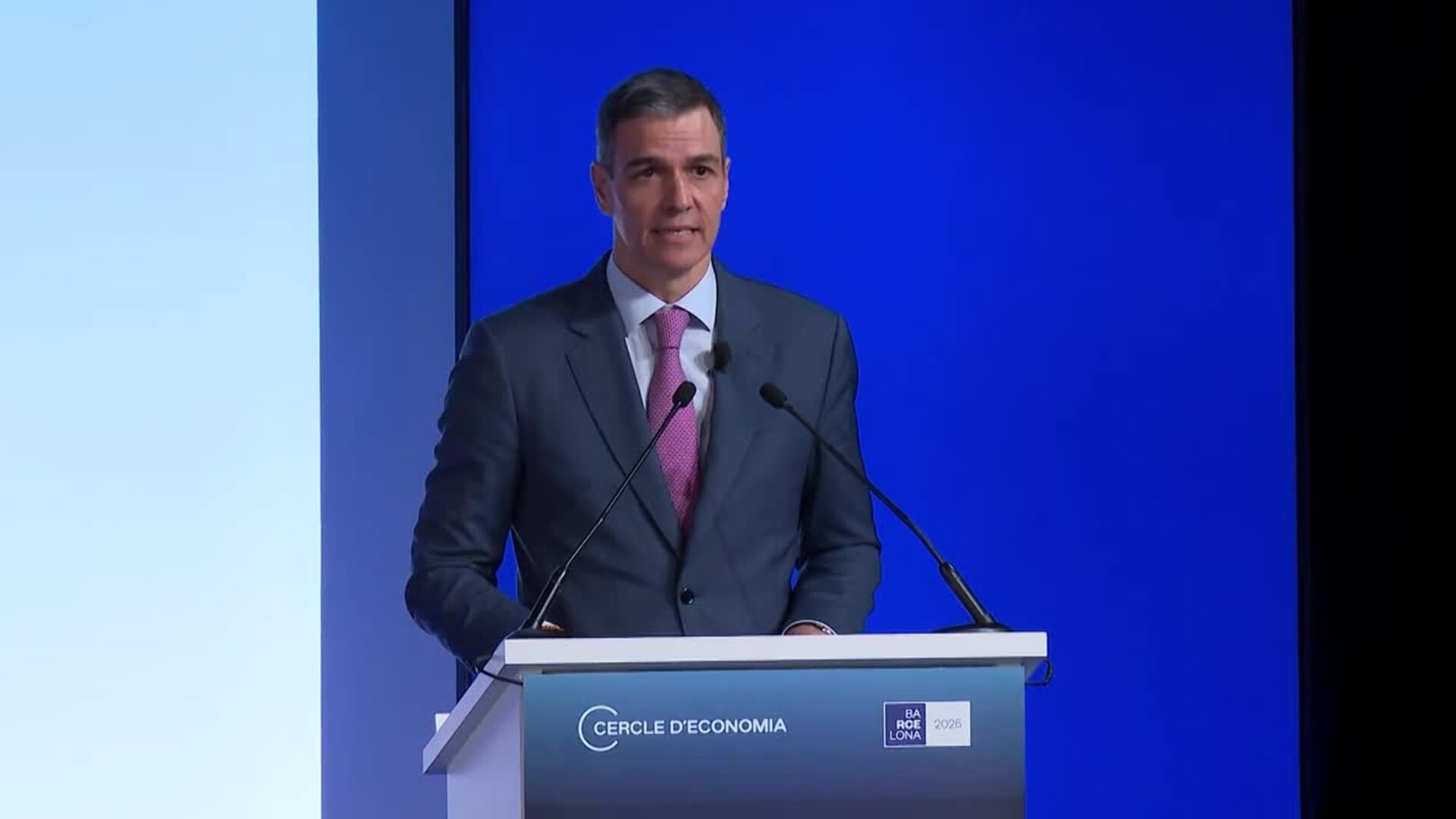El Gobierno abrirá mañana una consulta pública sobre la OPA de BBVA a Sabadell