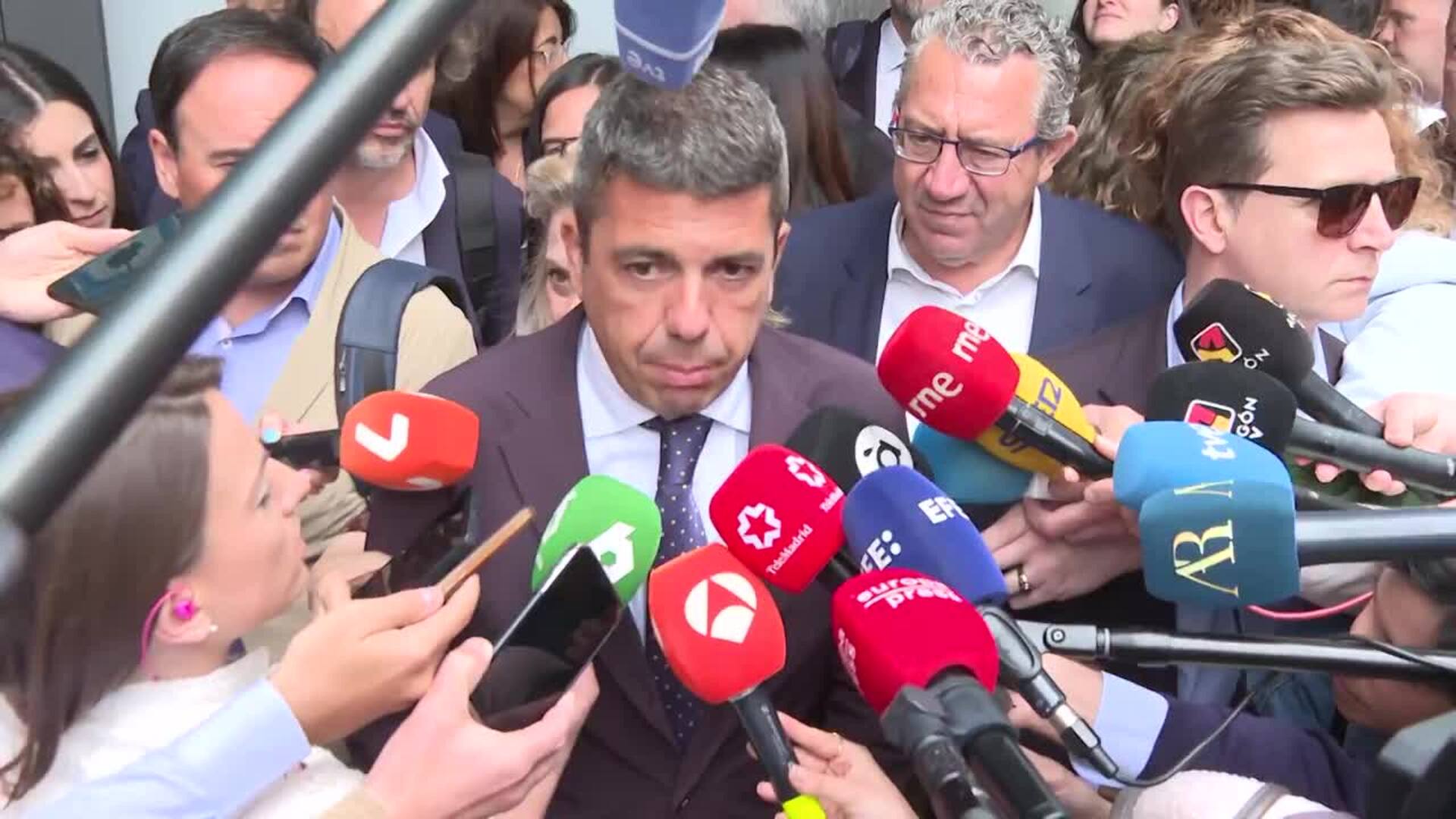 Mazón ve necesario el congreso del PP y evita hablar de su exclusión de las ponencias