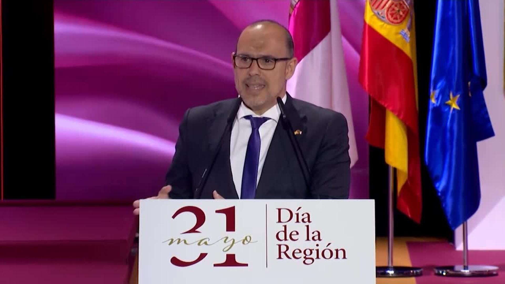 Bellido ensalza la región como un "oasis de respeto"